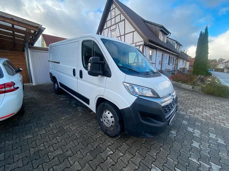 Weiß Gebraucht 2019 Citroën Jumper Van / Kleinbus | 8.499 € - Bild 1/4