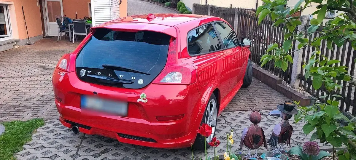 Gebraucht Volvo C30 R-Design 114 PS (83 kW) 2010 Rot Kleinwagen