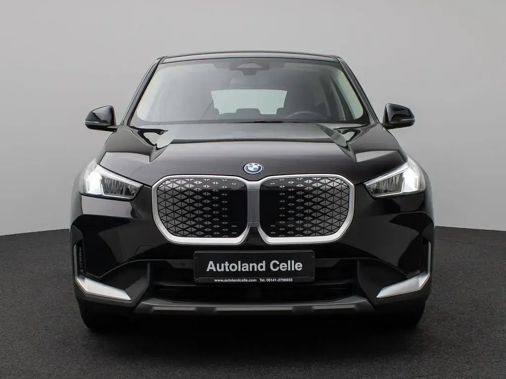 Używany BMW iX1 Performance 230 kW (313 KM) 2024 Czarny SUV