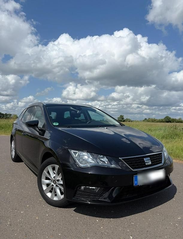 Schwarz Gebraucht 2020 Seat Leon Kombi | 16.999 € (Guter Preis) - Bild 1/4
