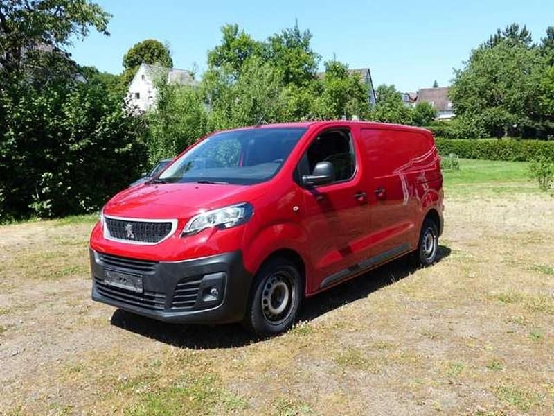 Gebraucht Peugeot Expert Premium 122 PS (89 kW) 2021 Tourmallinerot Van