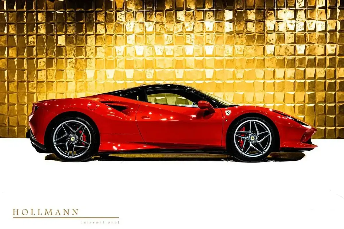 Second-hand Ferrari F8 719 CP (528 kW) 2022 Roșu Coupe