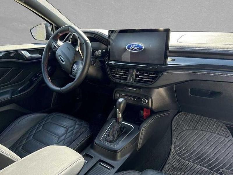 Gebraucht Ford Focus ST-Line 150 PS (110 kW) 2021 Dynamicblau metallic Kombi