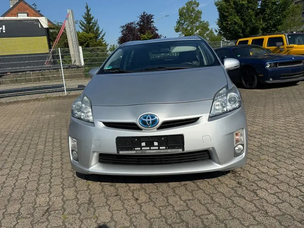 Gebraucht Toyota Prius Basis 99 PS (72 kW) 2009 Silber Kleinwagen