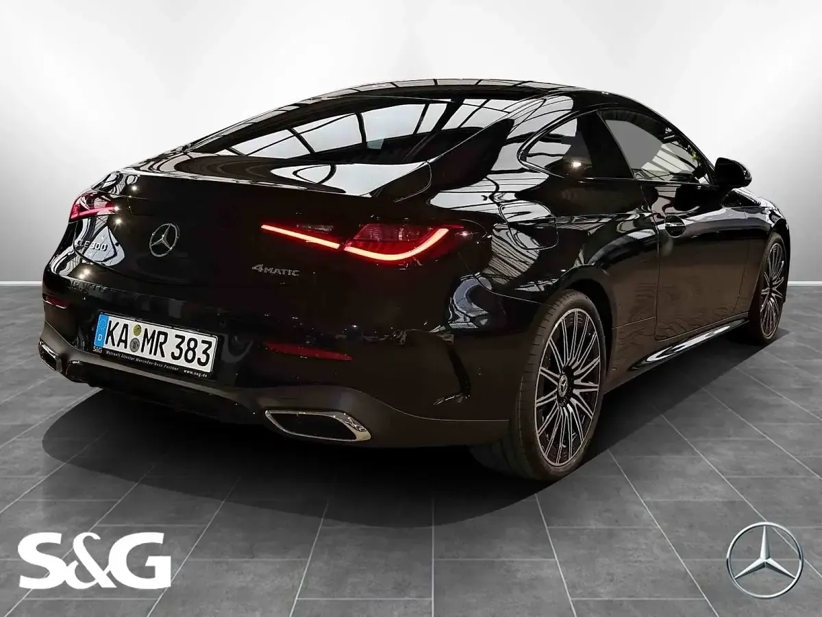 Gebraucht Mercedes CLE300 AMG 258 PS (189 kW) 2026 Metalliclack obsidianschwarz Coupé