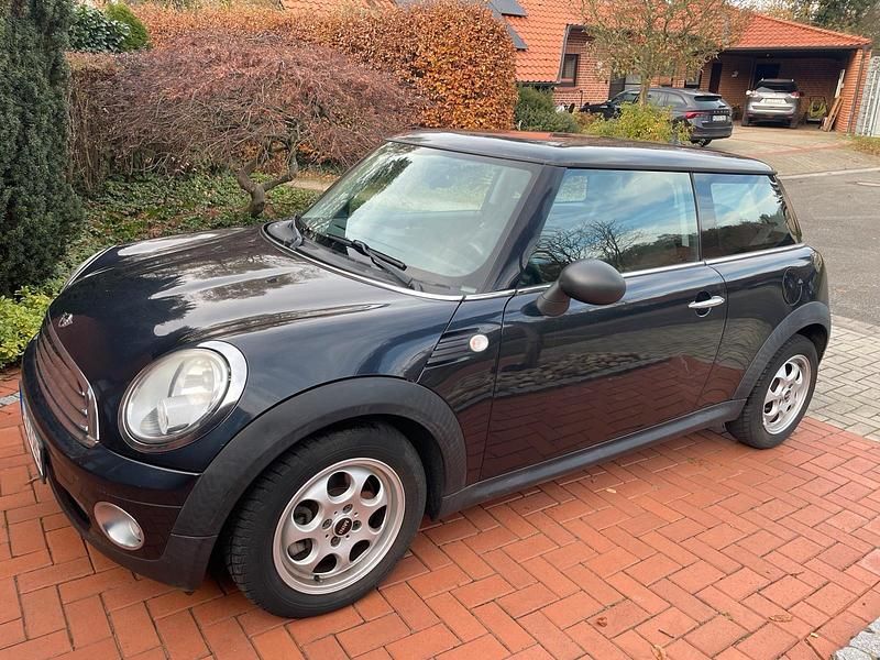 Schwarz Gebraucht 2009 Mini ONE Kleinwagen | 3.950 € (Fairer Preis) - Bild 1/4