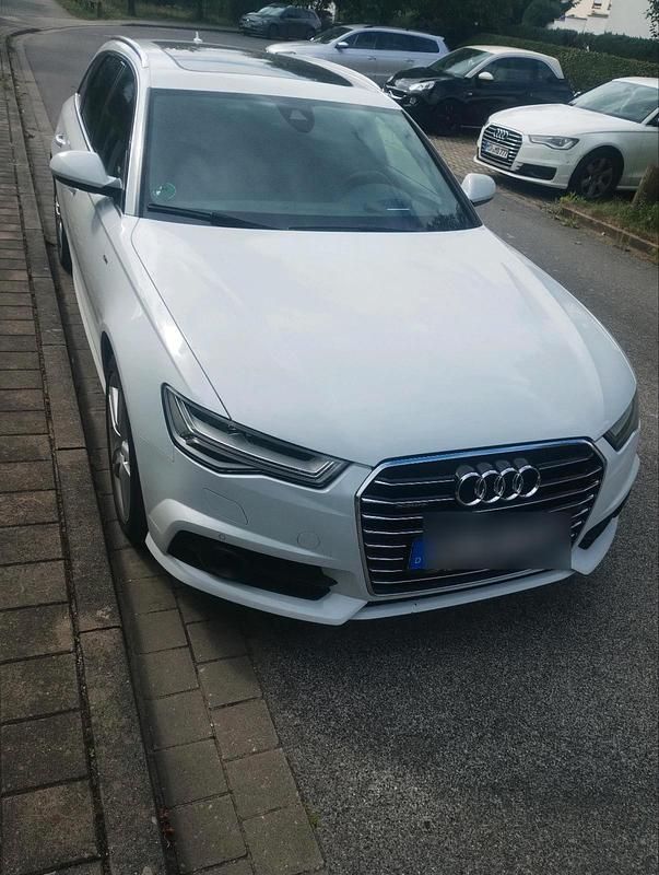 Weiß Gebraucht 2025 Audi A6 Kombi | 23.750 € - Bild 1/4