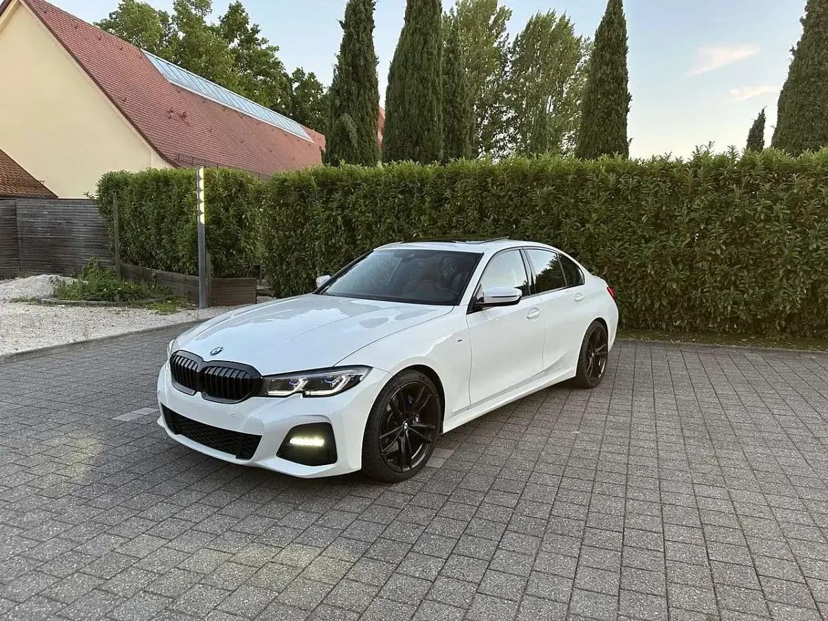 Gebraucht BMW 330 M Sport 258 PS (189 kW) 2022 Limousine