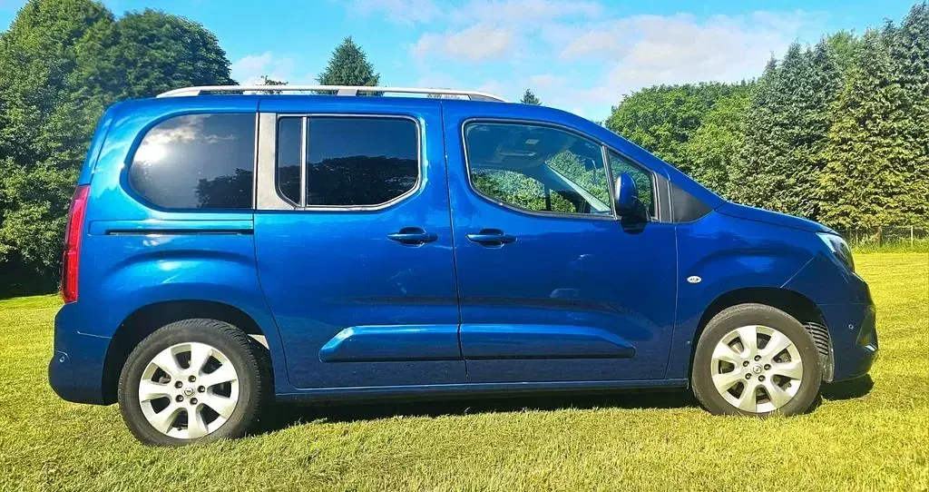 Gebraucht Opel Combo Life Edition 131 PS (96 kW) 2019 Blau Van / Kleinbus