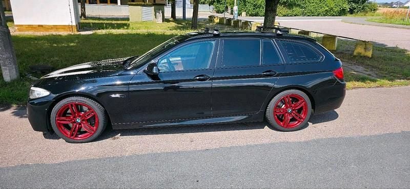 Schwarz Gebraucht 2013 BMW M550 Limousine | 17.750 € (Guter Preis) - Bild 1/4