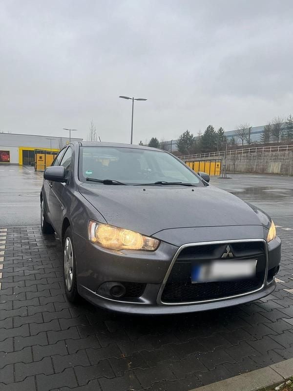 Gebraucht Mitsubishi Lancer 140 PS (102 kW) 2009 Grau Limousine