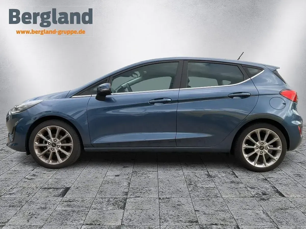 Gebraucht Ford Fiesta Titanium 125 PS (91 kW) 2023 Lackierung metallic "chrome blue" blau Kleinwagen