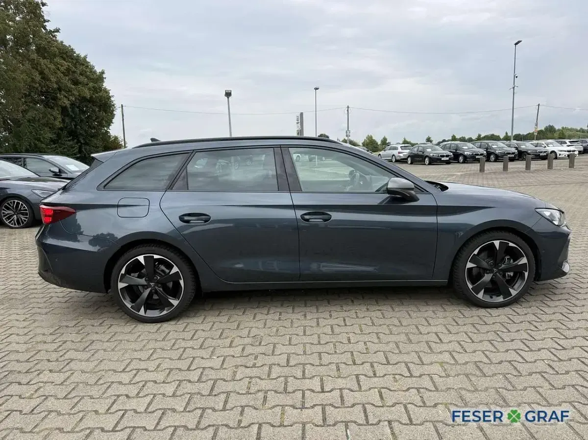 Gebraucht Cupra Leon 150 PS (110 kW) 2025 Grau Limousine