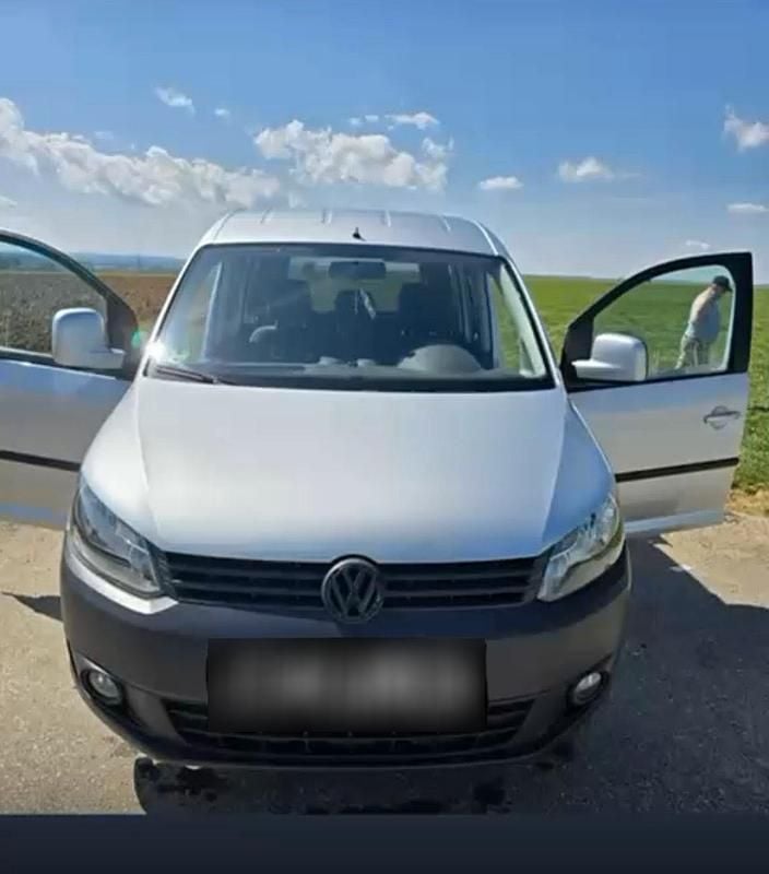 Second-hand VW Caddy 109 CP (80 kW) 2011 Gri Monovolum