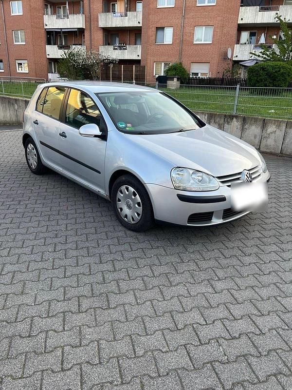 Gebraucht VW Golf V 90 PS (66 kW) 2005 Silber Kleinwagen