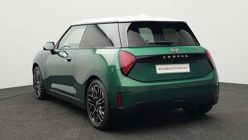 Gebraucht Mini Cooper Favoured 135 kW (184 PS) 2024 Grün Kleinwagen