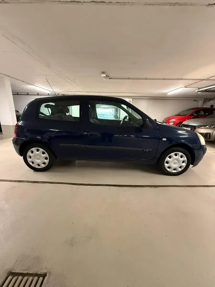 Używany Renault Clio II 58 KM (42 kW) 2006 Brązowy Hatchback