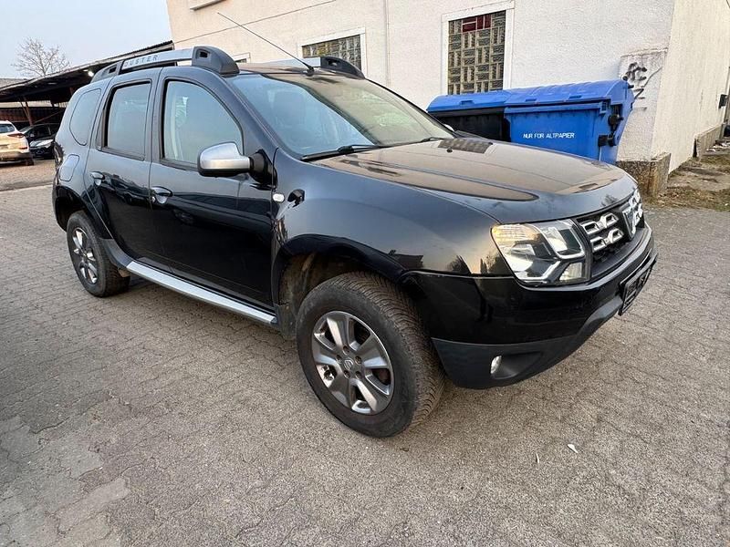 Gebraucht Dacia Duster Celebration 125 PS (91 kW) 2015 Schwarz SUV