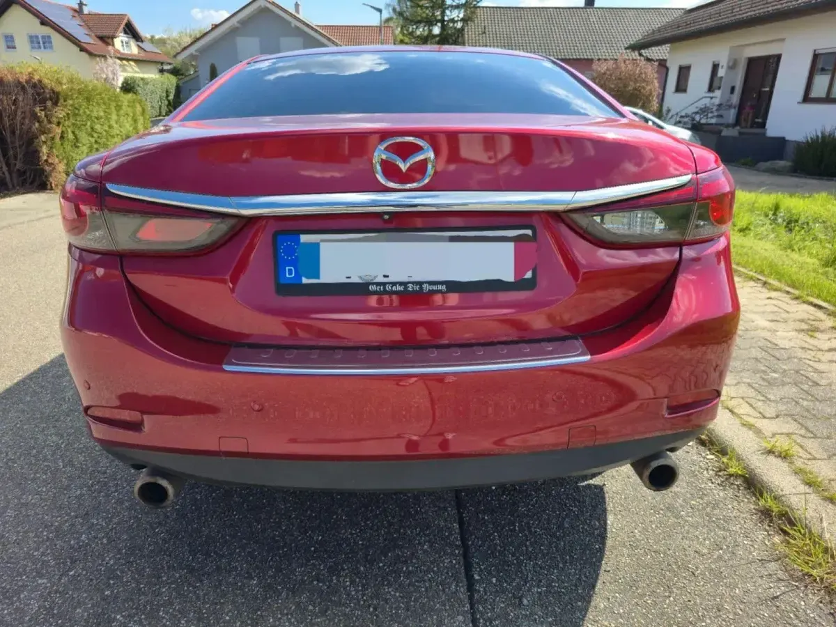 Gebraucht Mazda 6 Sports-Line 192 PS (141 kW) 2016 Rot Limousine