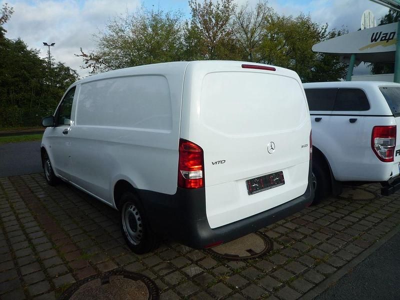 Gebraucht Mercedes Vito 114 PS (83 kW) 2015 Weiß Van