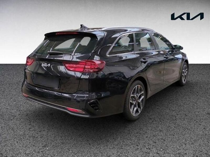Gebraucht Kia Ceed Sportswagon Spirit 140 PS (102 kW) 2025 Schwarz Kombi