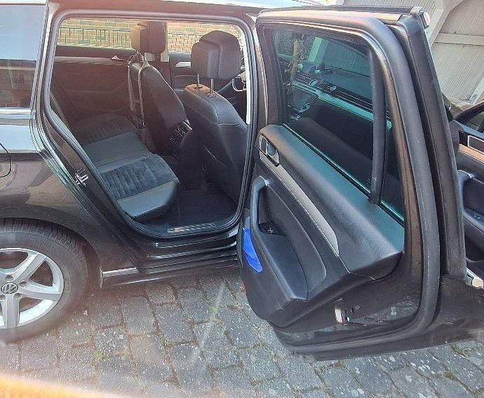 Gebraucht VW Passat Highline 190 PS (139 kW) 2017 Braun Kombi