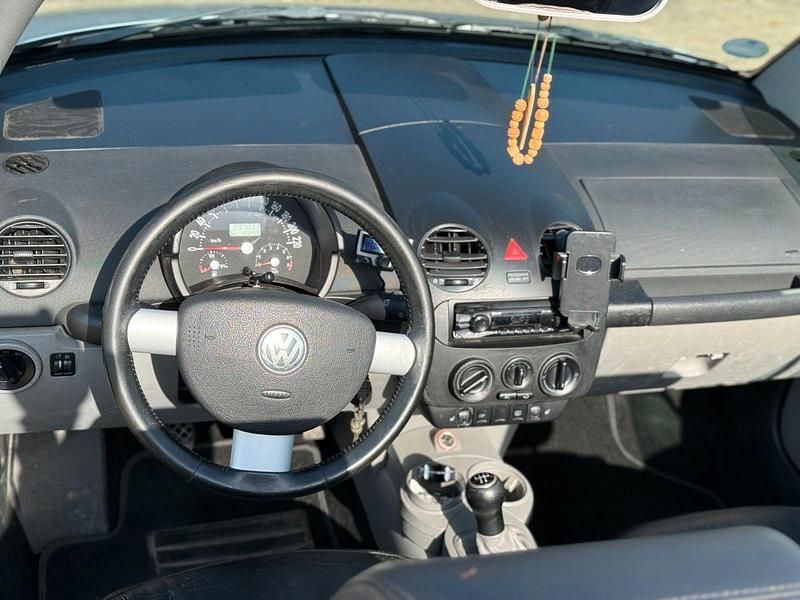 Gebraucht VW New Beetle 102 PS (75 kW) 2006 Silber Kleinwagen