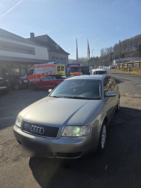 Gebraucht Audi A6 155 PS (114 kW) 2000 Grau Kombi
