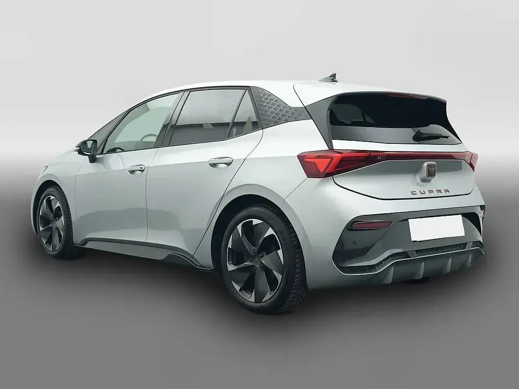 Second-hand Cupra Born 169 kW (231 CP) 2025 Argintiu Hatchback