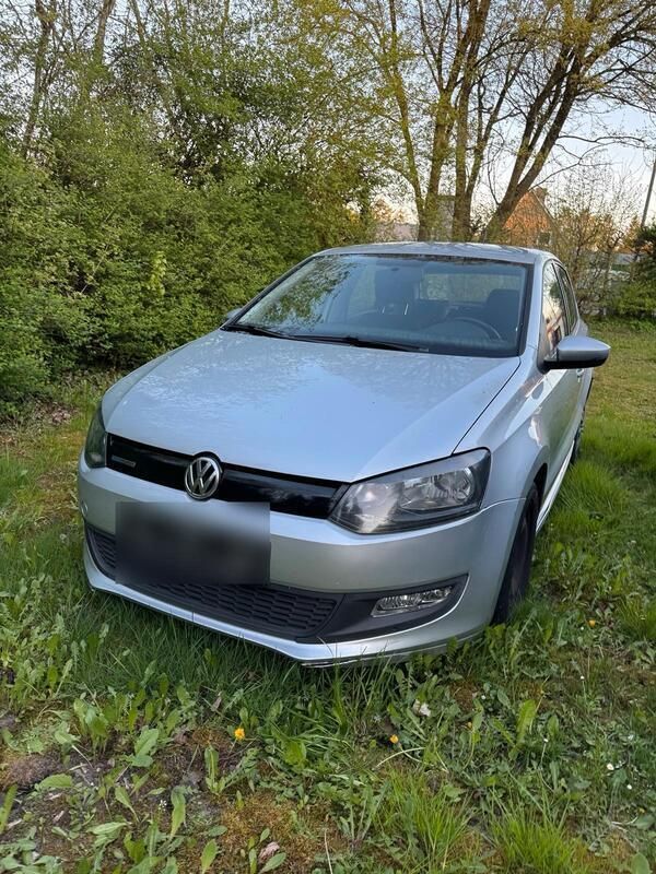 Silber Gebraucht 2012 VW Polo Kleinwagen | 3.700 € (Guter Preis) - Bild 1/4