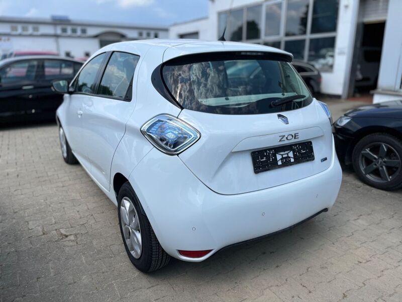 Gebraucht Renault Zoe Life 42 kW (58 PS) 2019 Weiß Kleinwagen