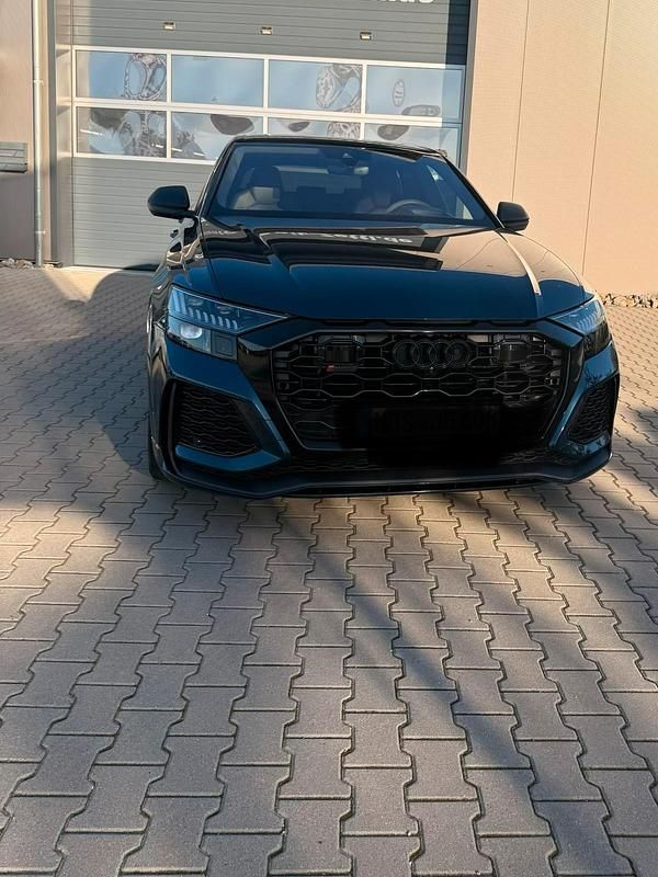 Blau Gebraucht 2020 Audi RS Q8 SUV | 89.000 € (Fairer Preis) - Bild 1/4