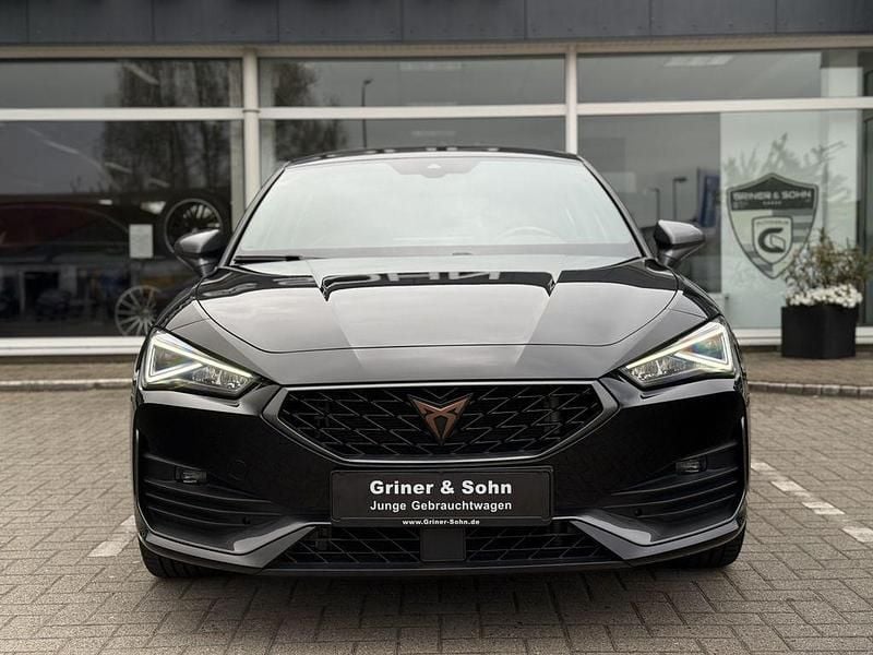 Second-hand Cupra Leon 150 CP (110 kW) 2023 Negru Berlinǎ