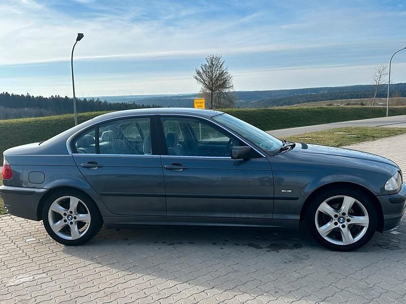 Usata BMW 320 150 CV (110 kW) 2000 Grigio Berlina