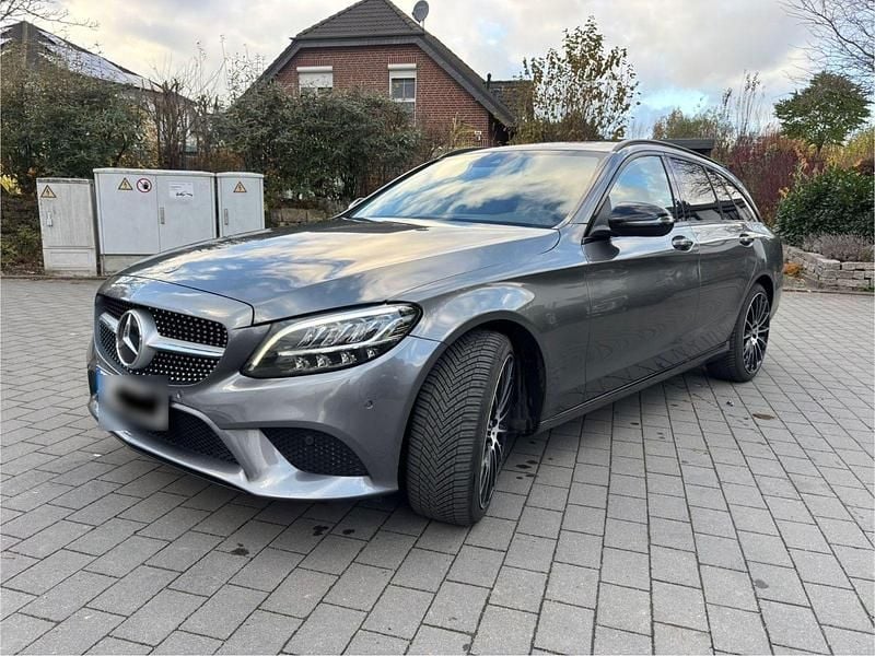 Gebraucht Mercedes C180 122 PS (89 kW) 2019 Grau Kombi