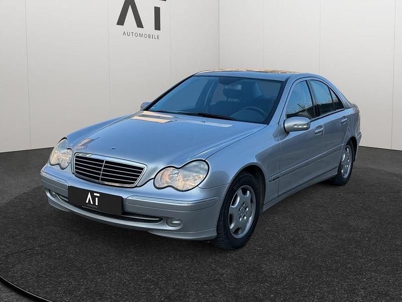 Silber Gebraucht 2004 Mercedes C220 Limousine | 3.490 € (Fairer Preis) - Bild 1/4