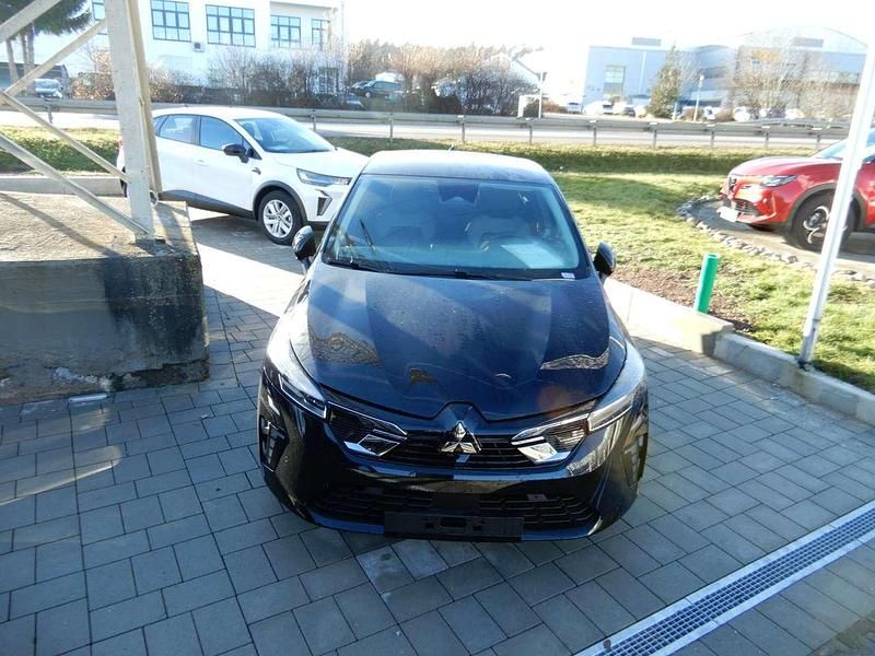 Neu Mitsubishi Colt Plus 91 PS (66 kW) 2025 Onyxschwarz Kleinwagen