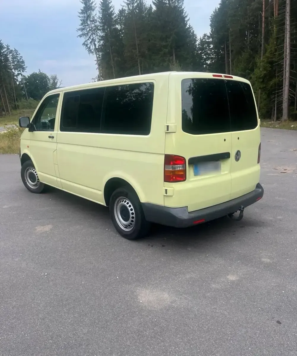 Gebraucht VW Multivan 131 PS (96 kW) 2004 Grün Van / Kleinbus