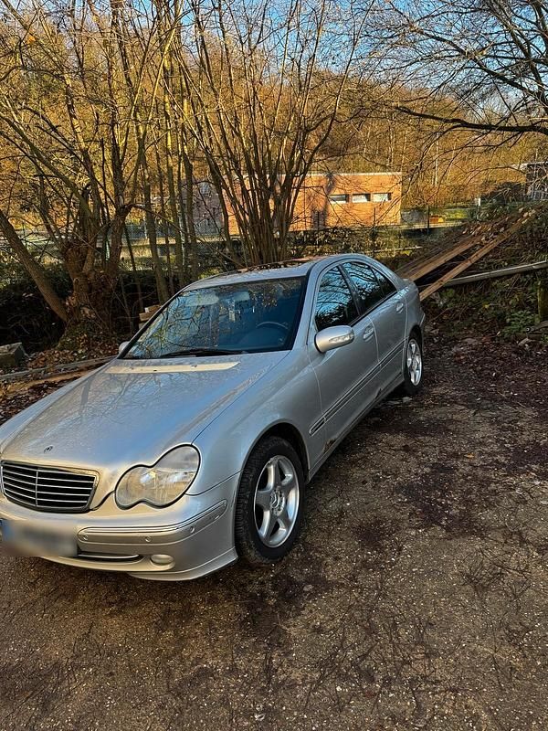 Gebraucht Mercedes C240 170 PS (125 kW) 2001 Grau Limousine