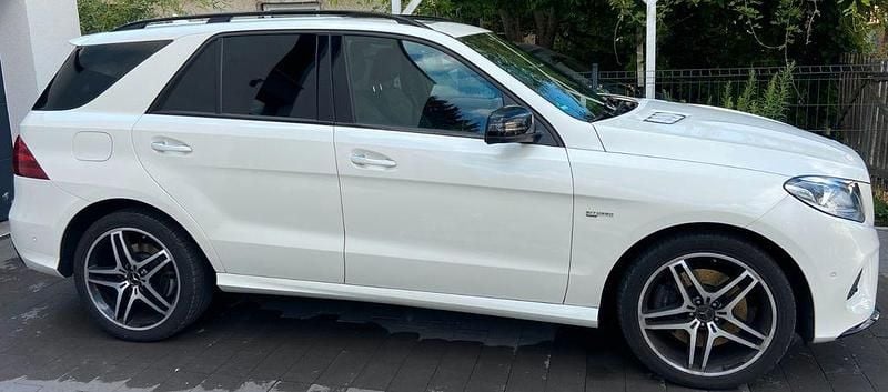 Weiß Gebraucht 2018 Mercedes GLE43 AMG AMG SUV | 41.000 € (Fairer Preis) - Bild 1/4