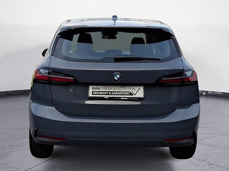 Gebraucht BMW 220 Active Tourer 156 PS (114 kW) 2025 Grau Van / Kleinbus
