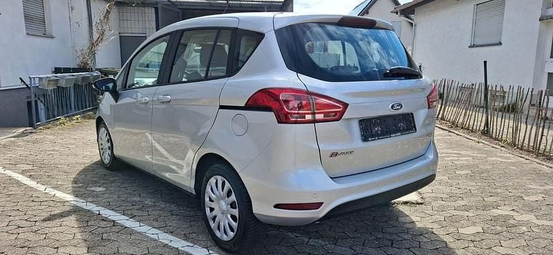 Occasion Ford B-MAX Titanium 101 ch (74 kW) 2015 Gris Monospace