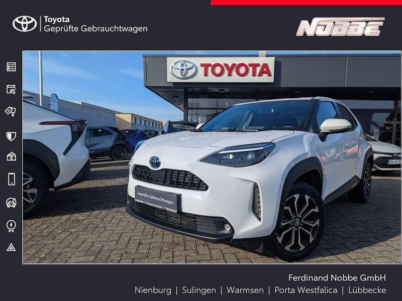 Gebraucht Toyota Yaris Hybrid Team 116 PS (85 kW) 2022 Schneeweiß SUV
