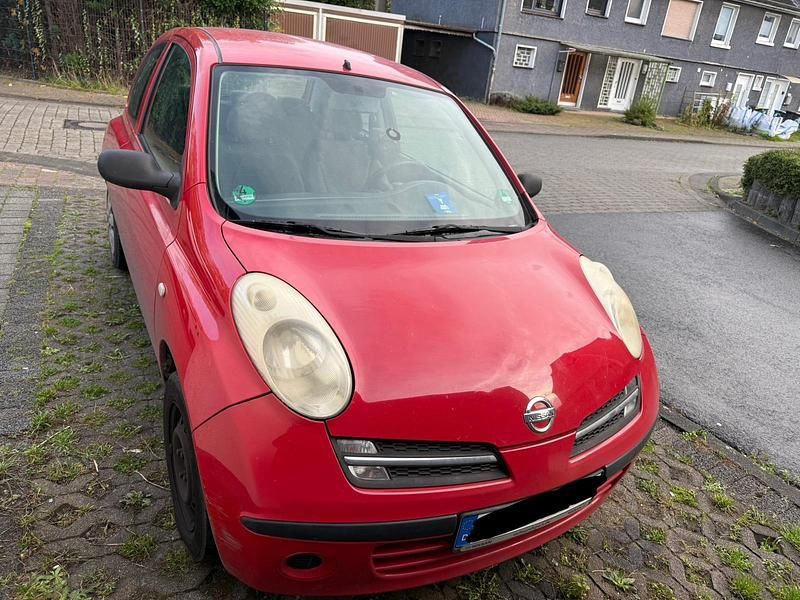 Rot Gebraucht 2006 Nissan Micra Kleinwagen | 300 € (Etwas zu teuer) - Bild 1/4