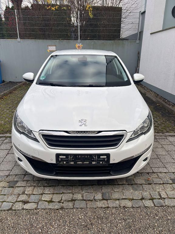 Weiß Gebraucht 2014 Peugeot 308 Active Kombi | 5.500 € (Guter Preis) - Bild 1/4