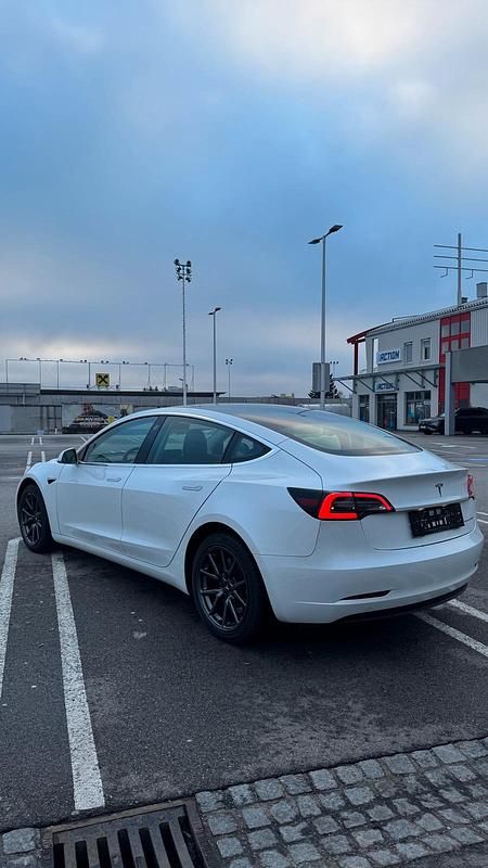 Gebraucht Tesla Model 3 Long Range AWD 350 kW (476 PS) 2019 Weiß Limousine