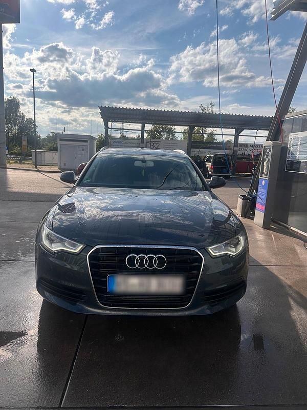 Grau Gebraucht 2012 Audi A6 Kombi | 12.500 € (Etwas zu teuer) - Bild 1/4