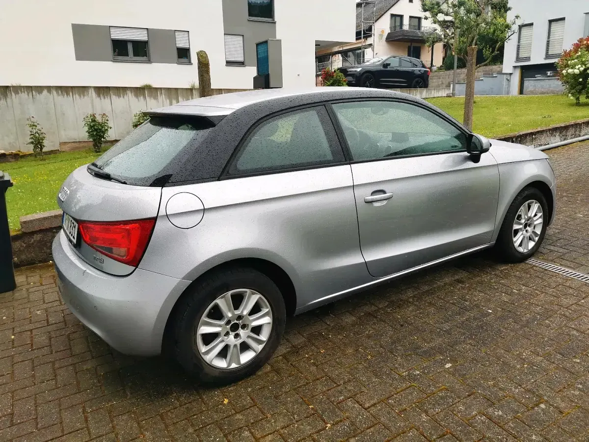 Gebraucht Audi A1 86 PS (63 kW) 2014 Grau Kleinwagen