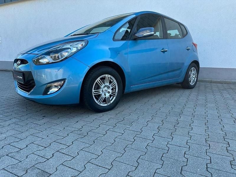 Blau Gebraucht 2013 Hyundai ix20 Edition Van / Kleinbus | 5.990 € (Fairer Preis) - Bild 1/4
