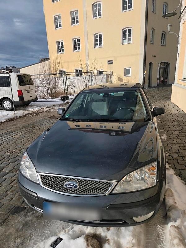 Grau Gebraucht 2004 Ford Mondeo Limousine | 2.300 € (Fairer Preis) - Bild 1/4